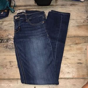 Hollister jeans